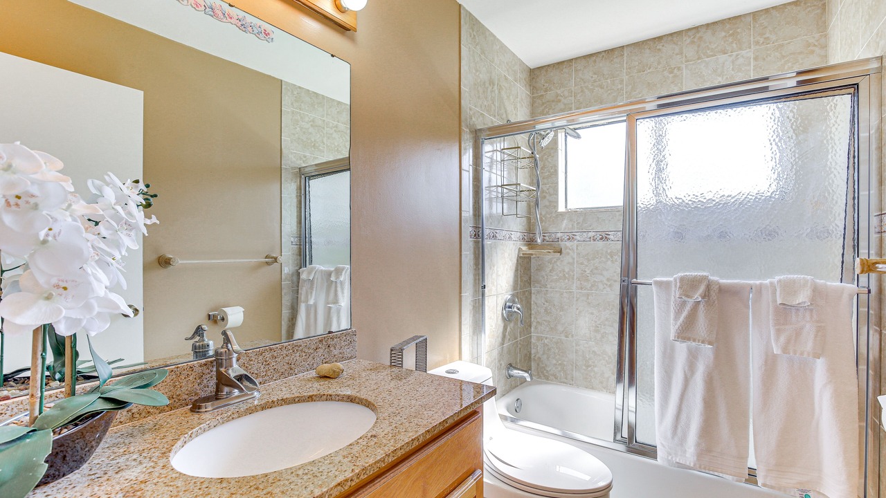 Photo of Bathroom in Sunrise