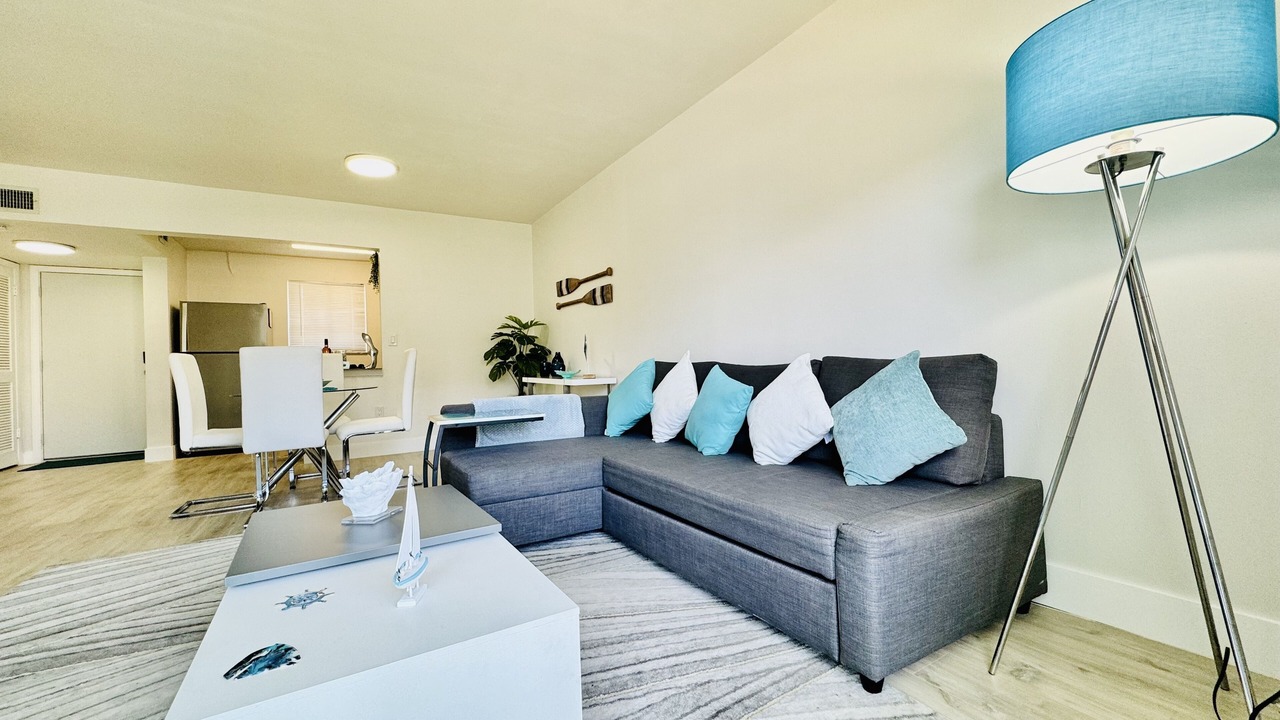 Photo of Livingroom in Eastern Shores