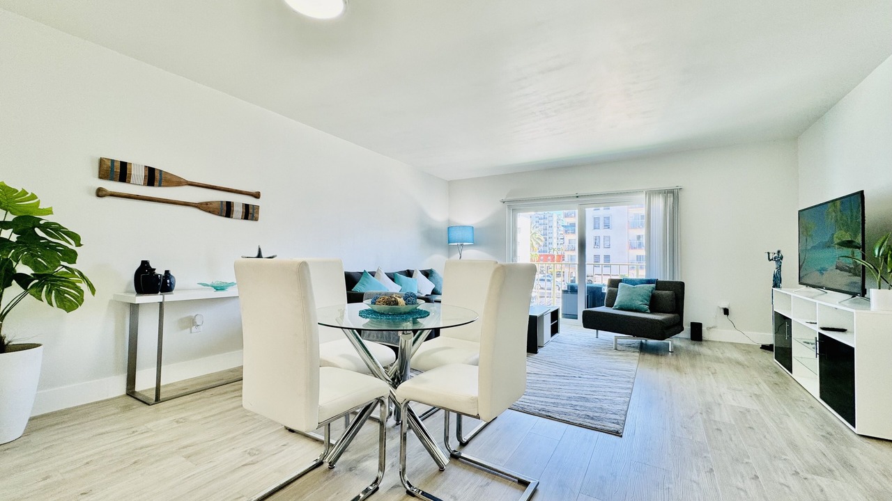 Photo of Livingroom in Eastern Shores