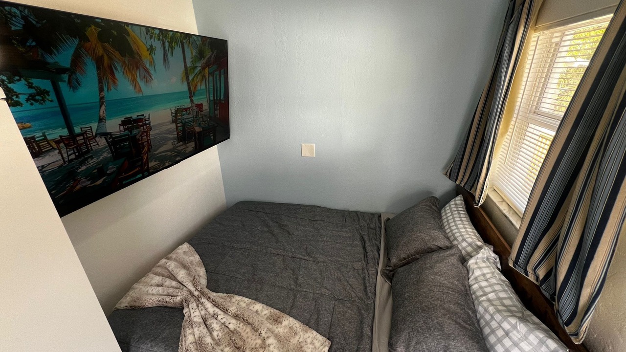 Photo of Bedroom in Lake Ridge