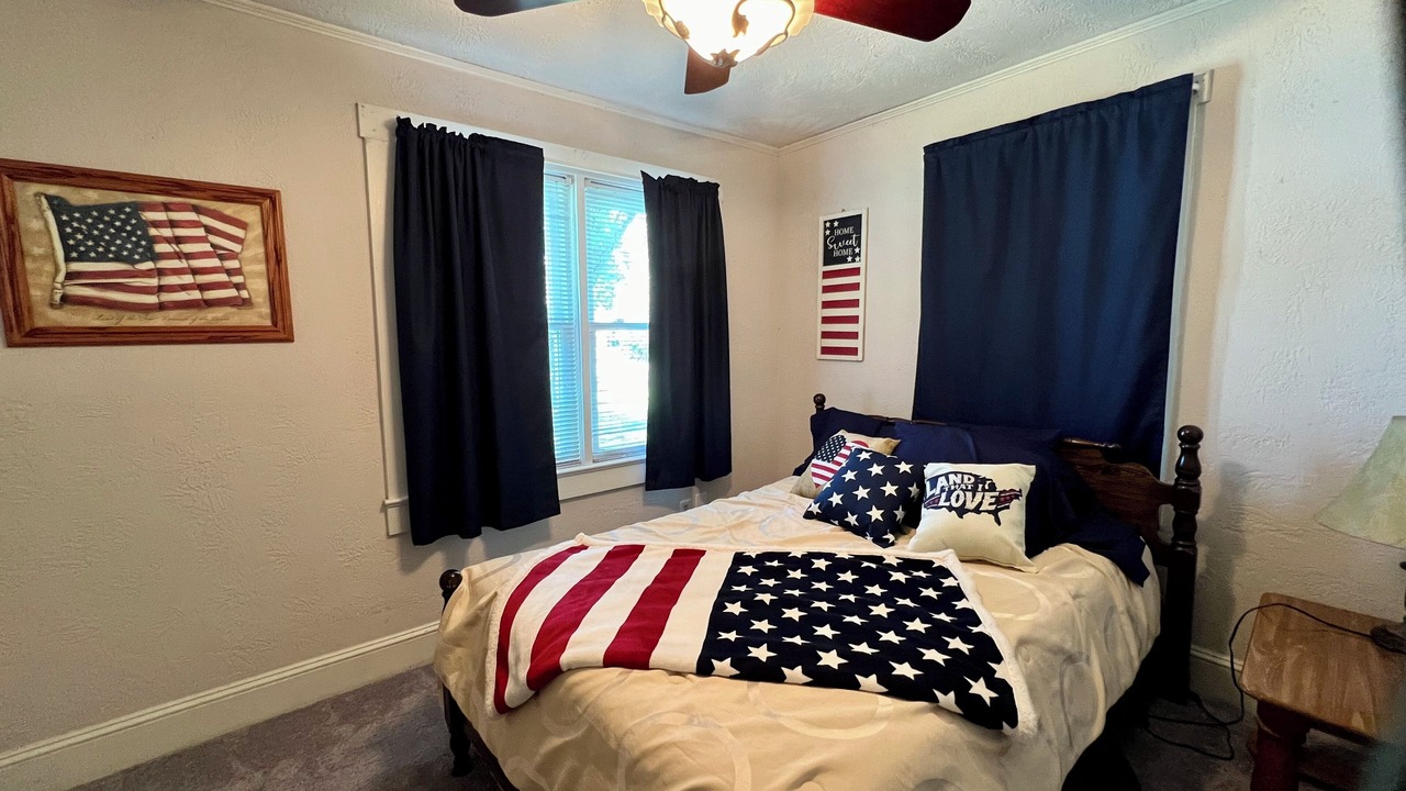 Photo of Bedroom in Issue