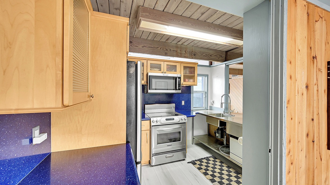 Photo of Kitchen in Lauderdale-by-the-Sea