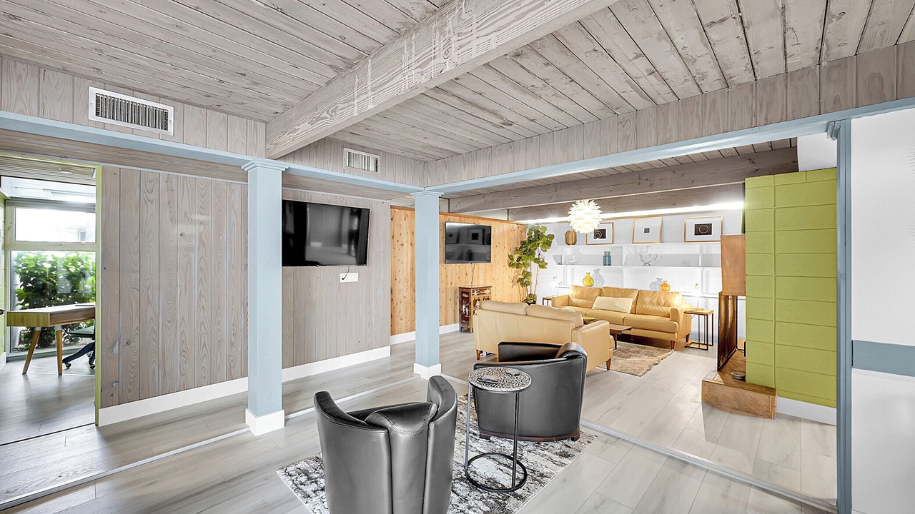 Photo of Livingroom in Lauderdale-by-the-Sea