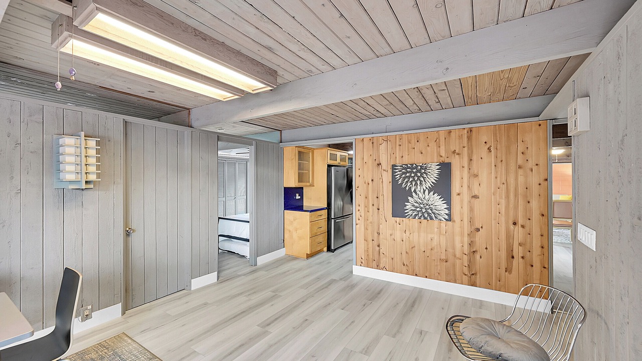 Photo of Bedroom in Lauderdale-by-the-Sea