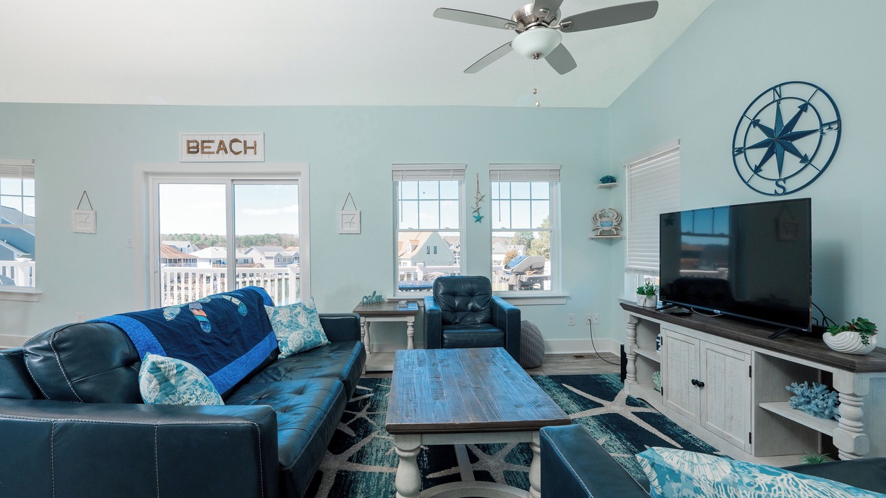 Photo of Livingroom in Captain's Cove