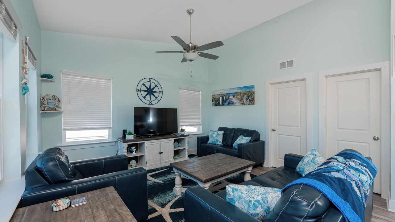 Photo of Livingroom in Captain's Cove