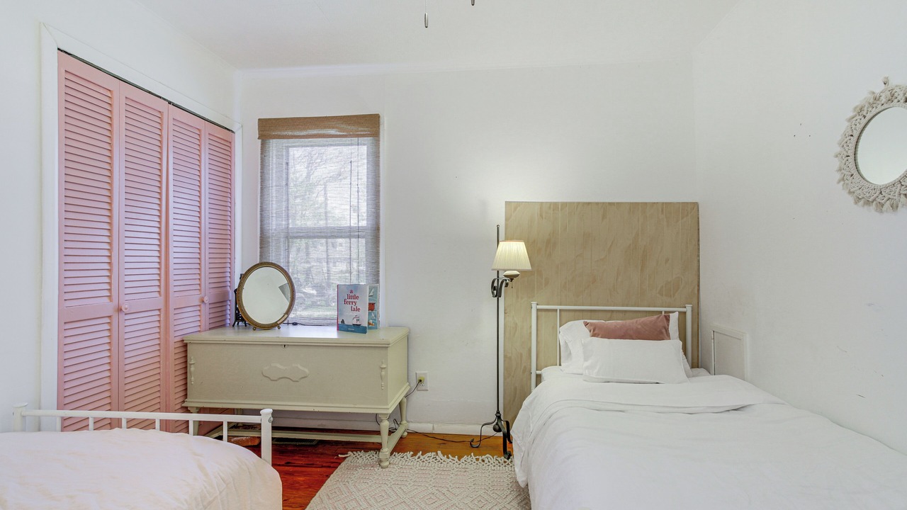 Photo of Bedroom in Ewell