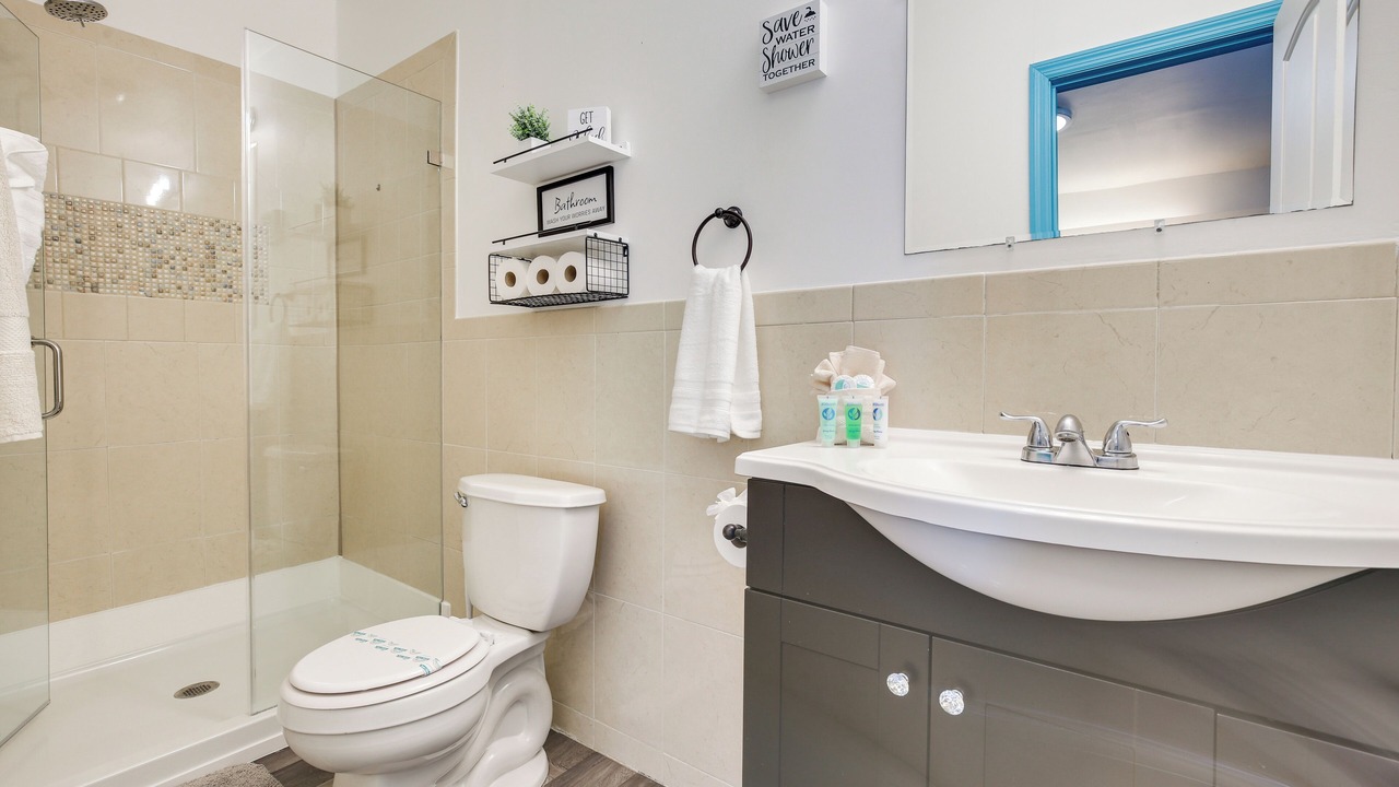 Photo of Bathroom in Royal Poinciana