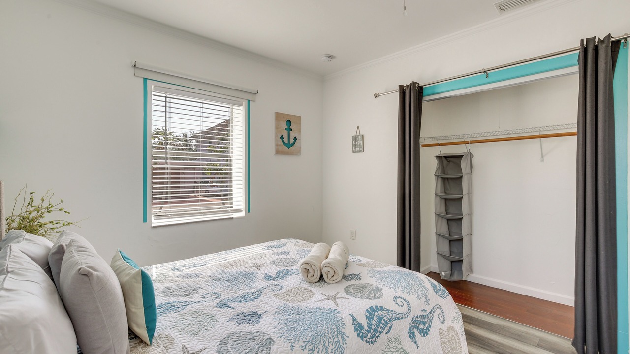 Photo of Bedroom in Royal Poinciana