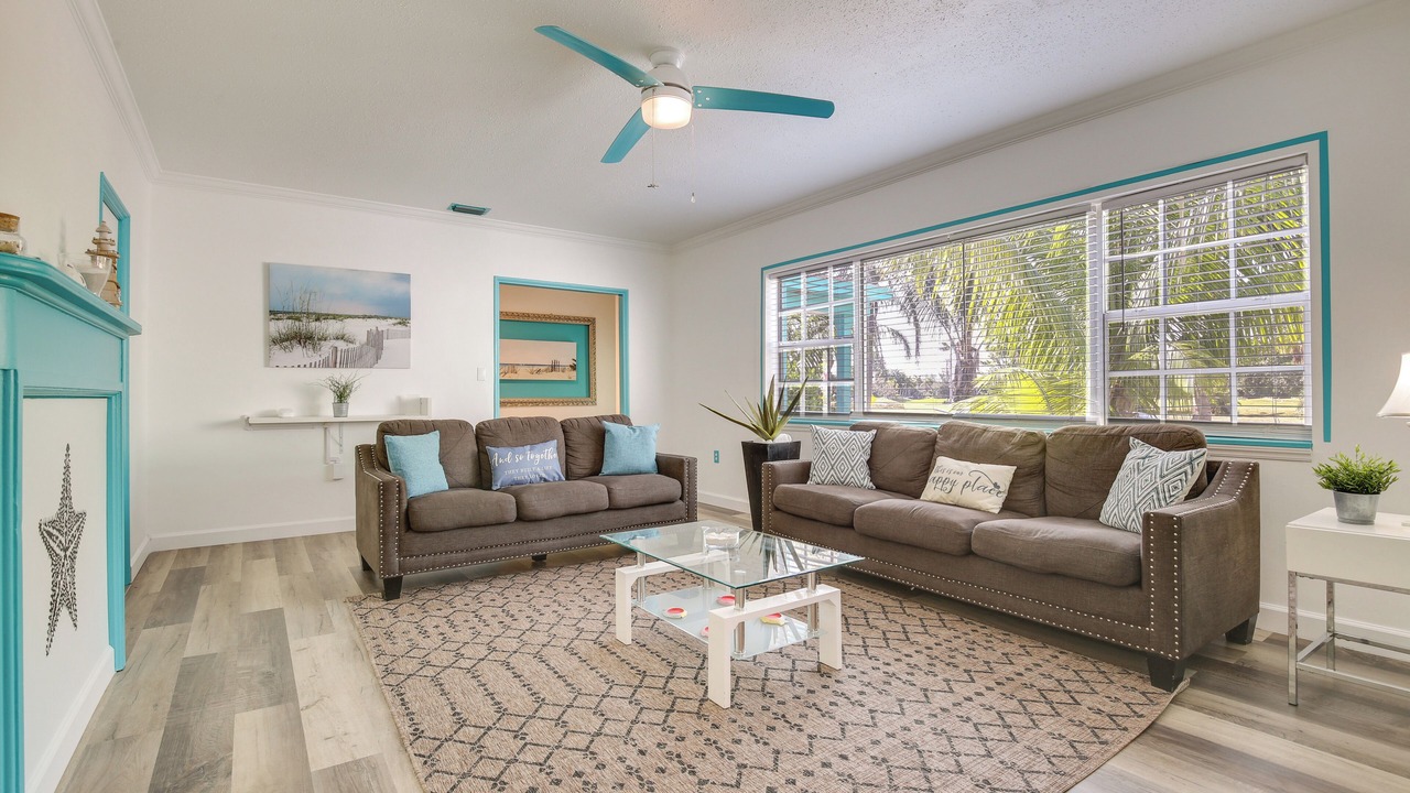 Photo of Livingroom in Royal Poinciana