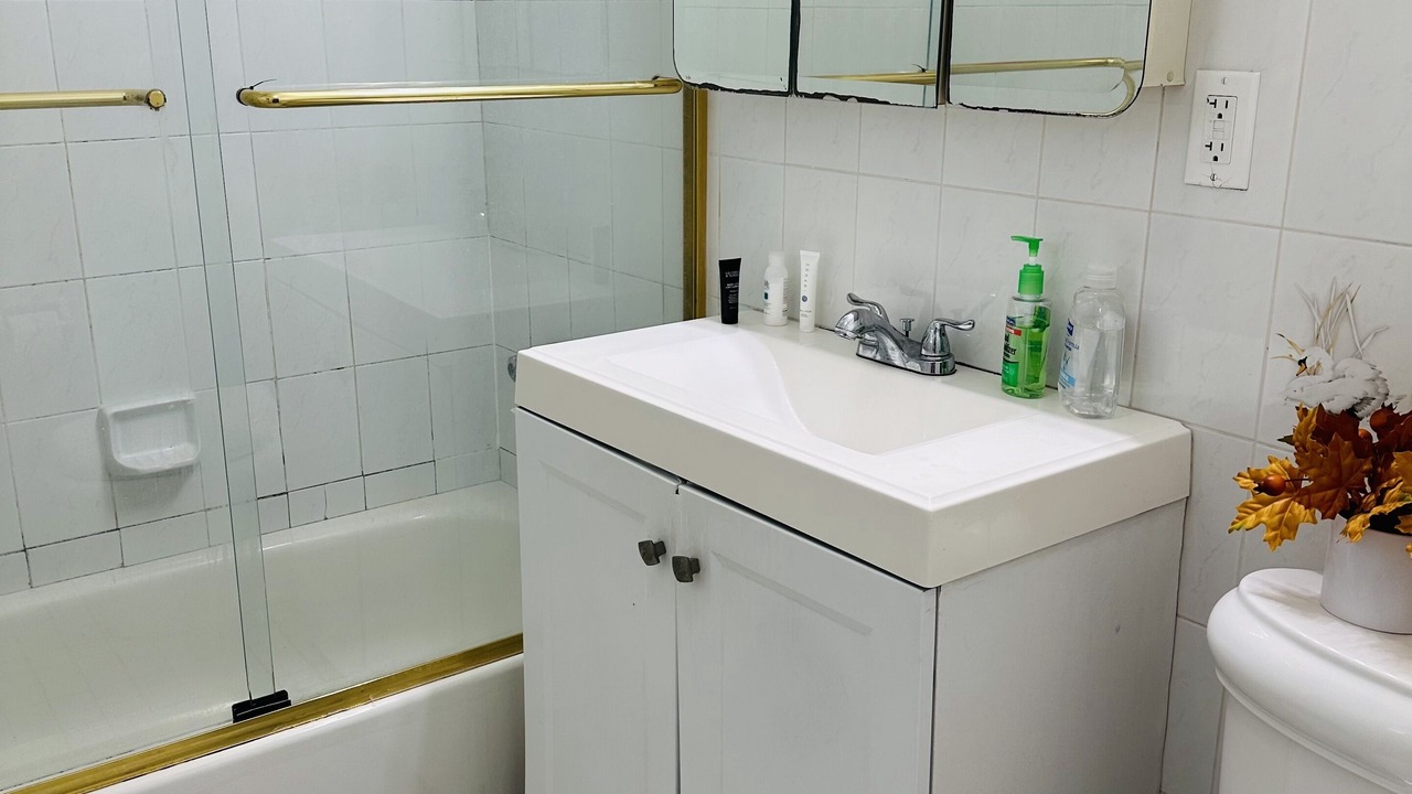 Photo of Bathroom in Ives Estates