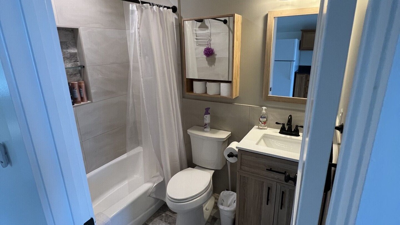 Photo of Bathroom in Coles Point