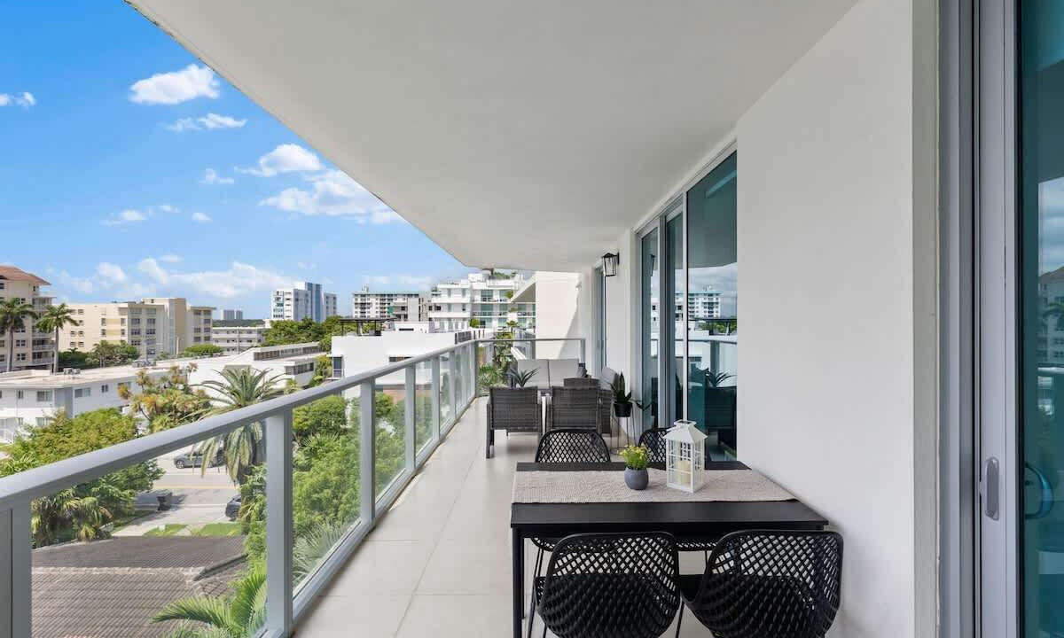 Photo of Outdoor in Bay Harbor Islands