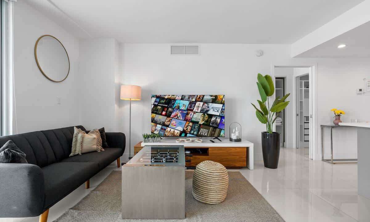 Photo of Livingroom in Bay Harbor Islands