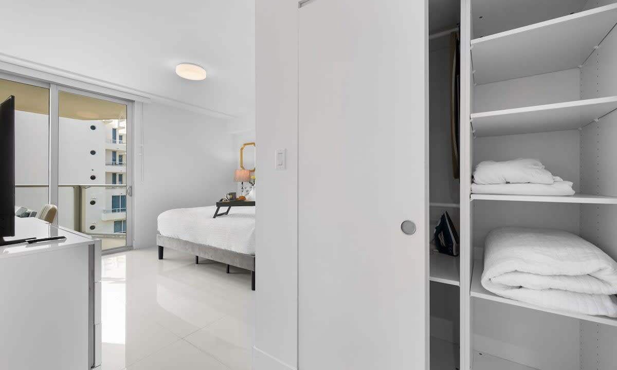 Photo of Bedroom in Bay Harbor Islands