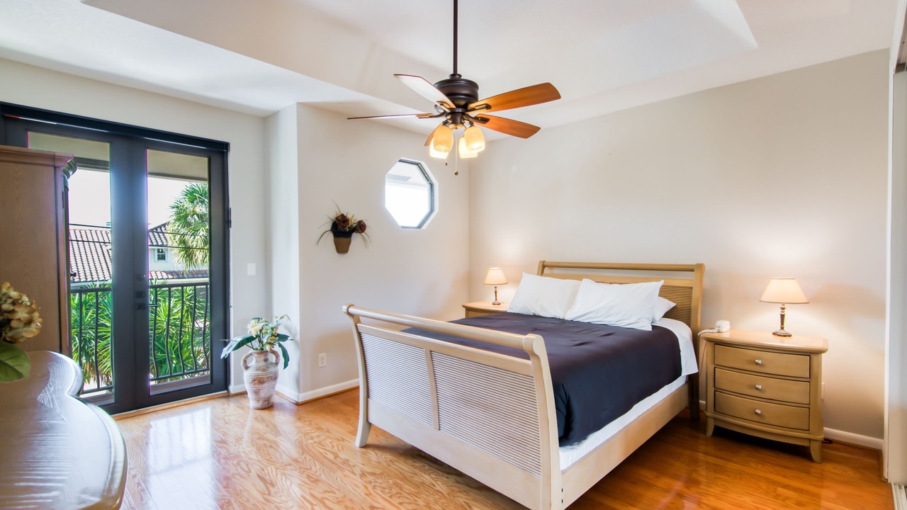 Photo of Bedroom in Bermuda Riviera