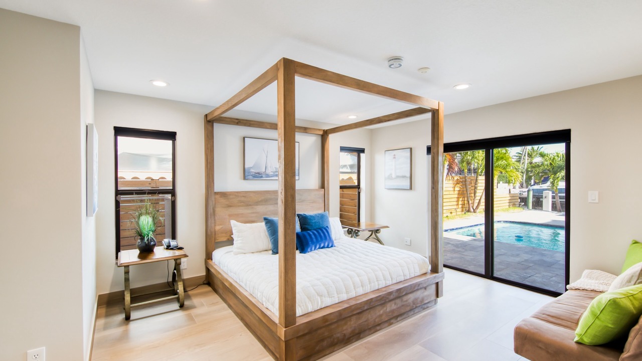 Photo of Bedroom in Bermuda Riviera