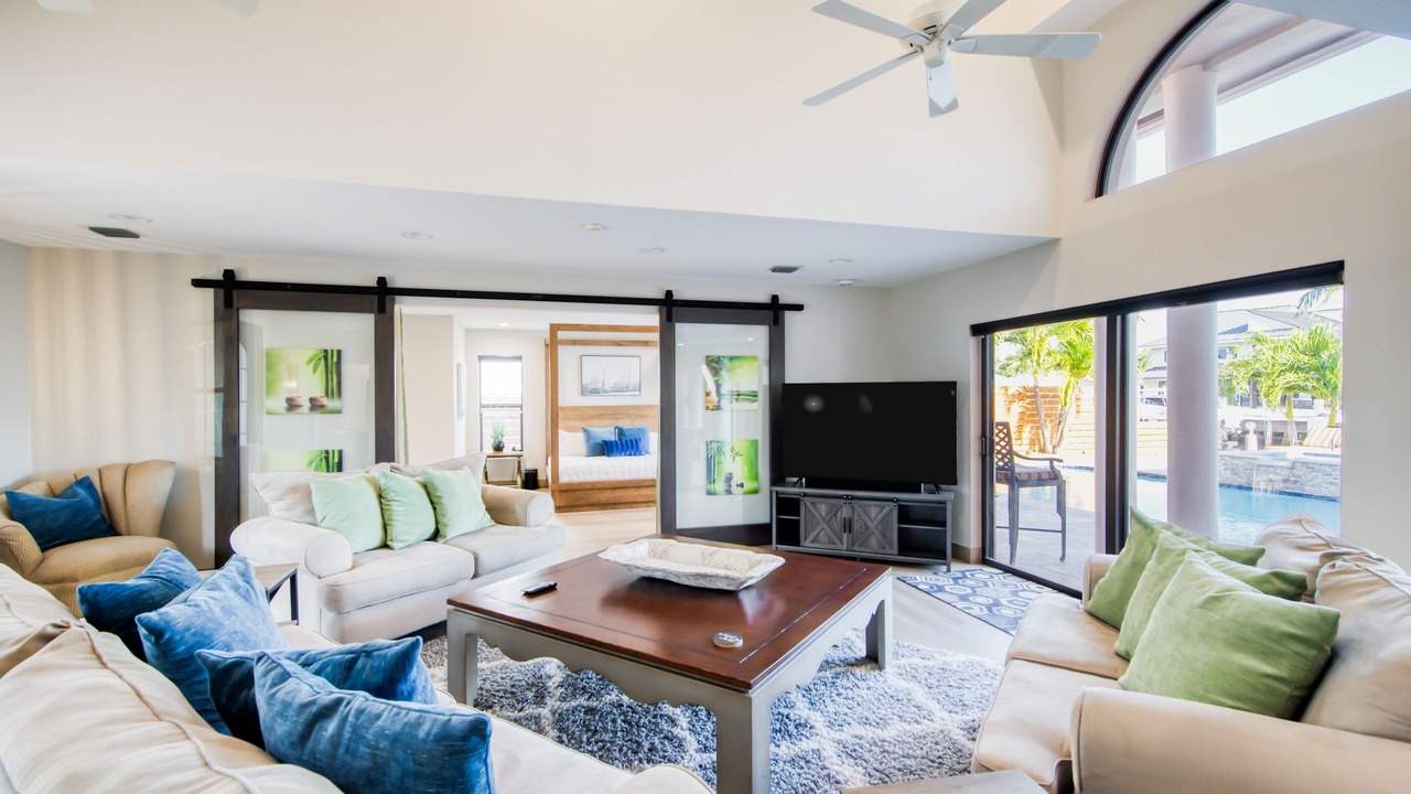 Photo of Bedroom in Bermuda Riviera