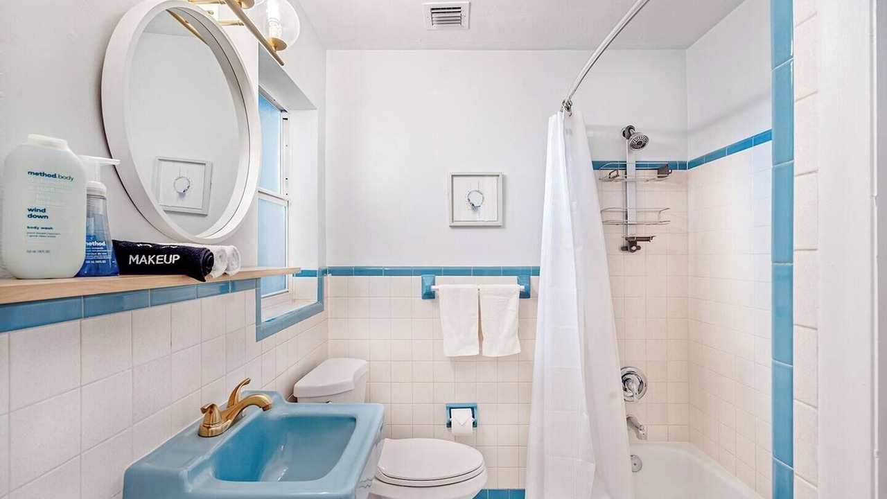 Photo of Bathroom in South Middle River