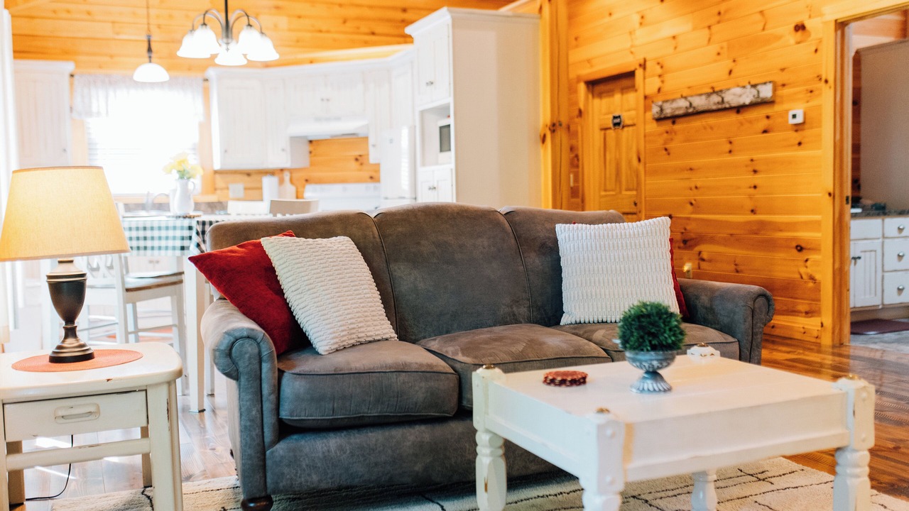 Photo of Livingroom in Millersburg