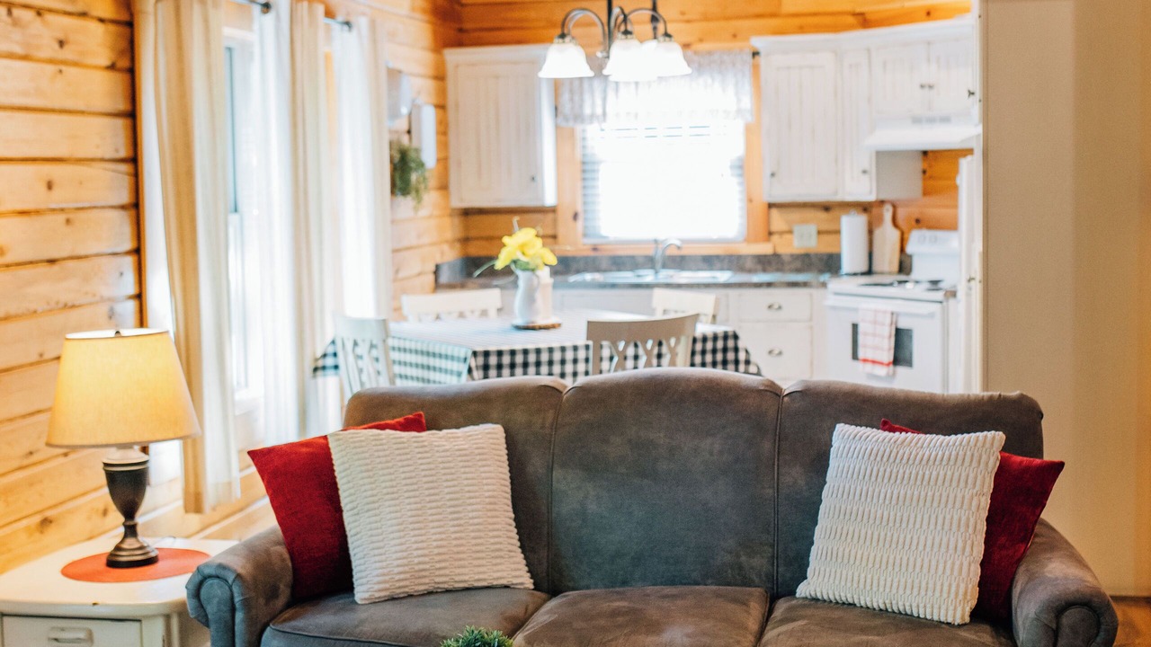 Photo of Livingroom in Millersburg