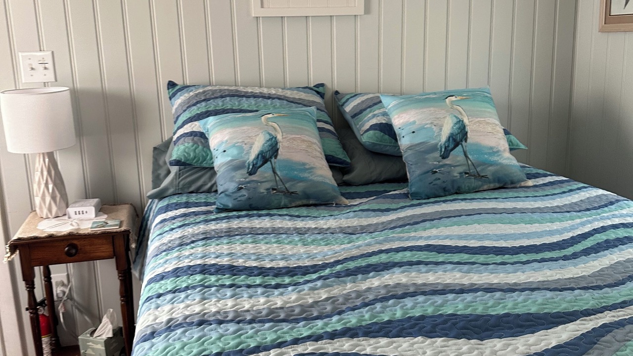 Photo of Bedroom in Deep Hole