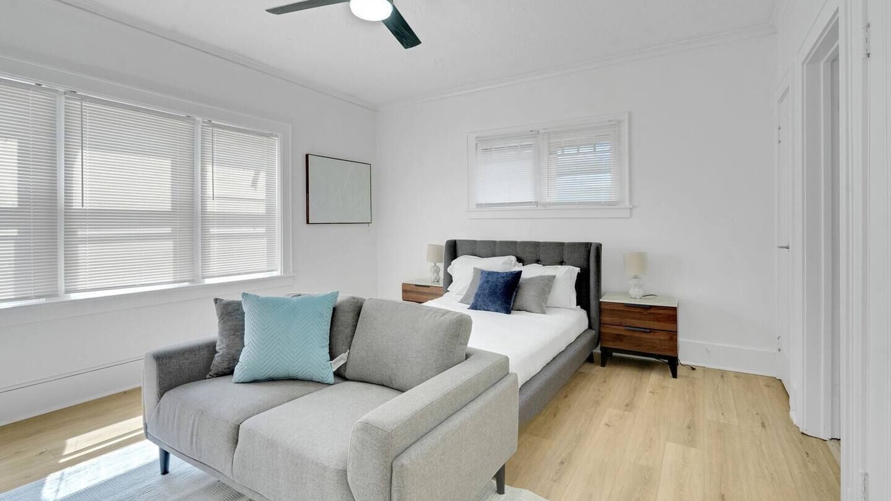 Photo of Livingroom in Downtown Rochester
