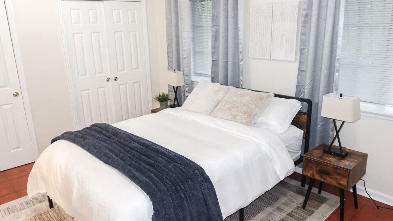 Photo of Bedroom in Forest Hill