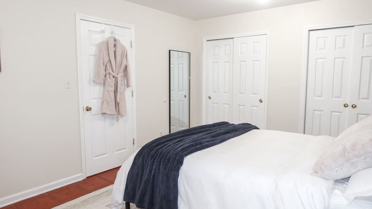 Photo of Bedroom in Forest Hill