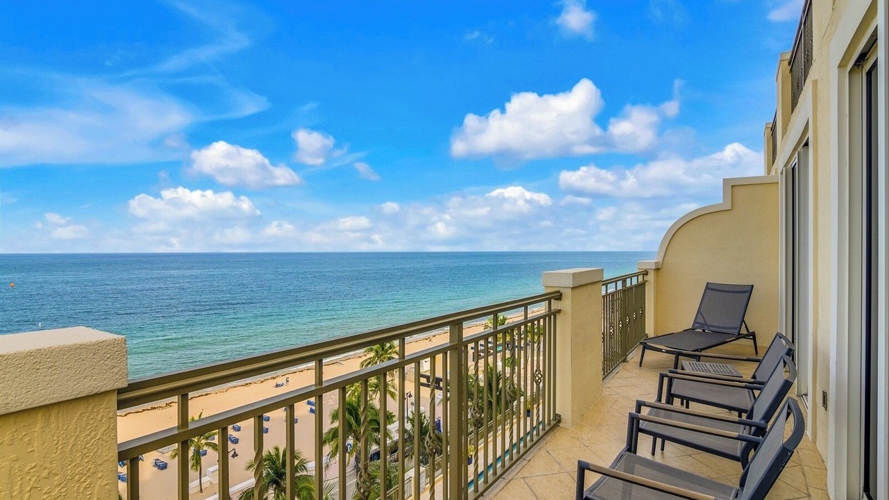 Photo of Patio Balcony in Central Beach