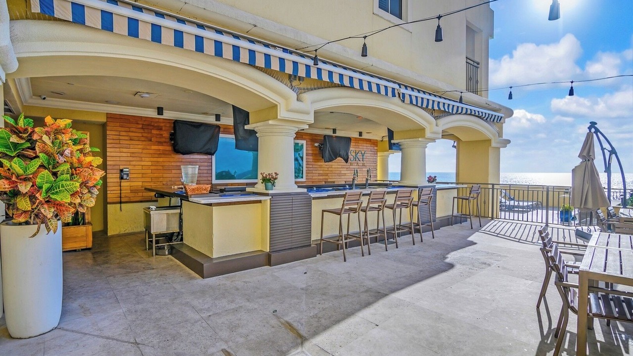 Photo of Outdoor in Central Beach