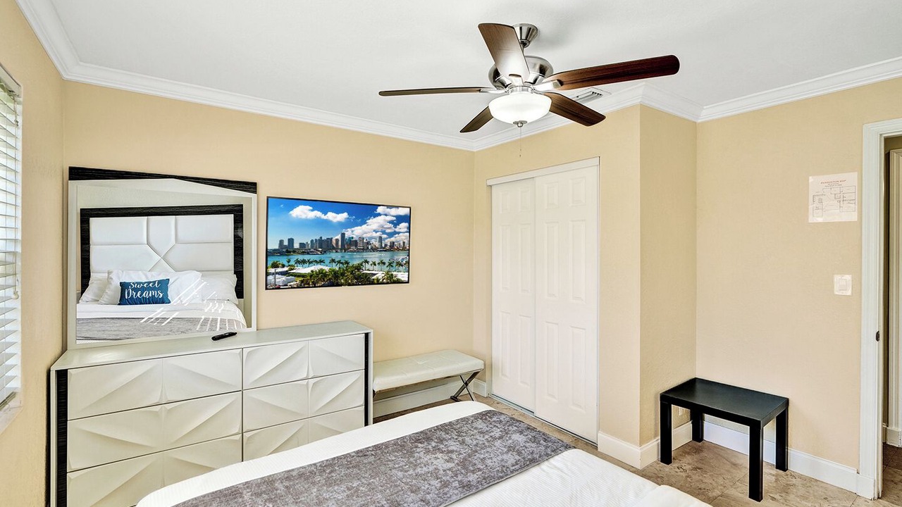 Photo of Bedroom in Dania Beach