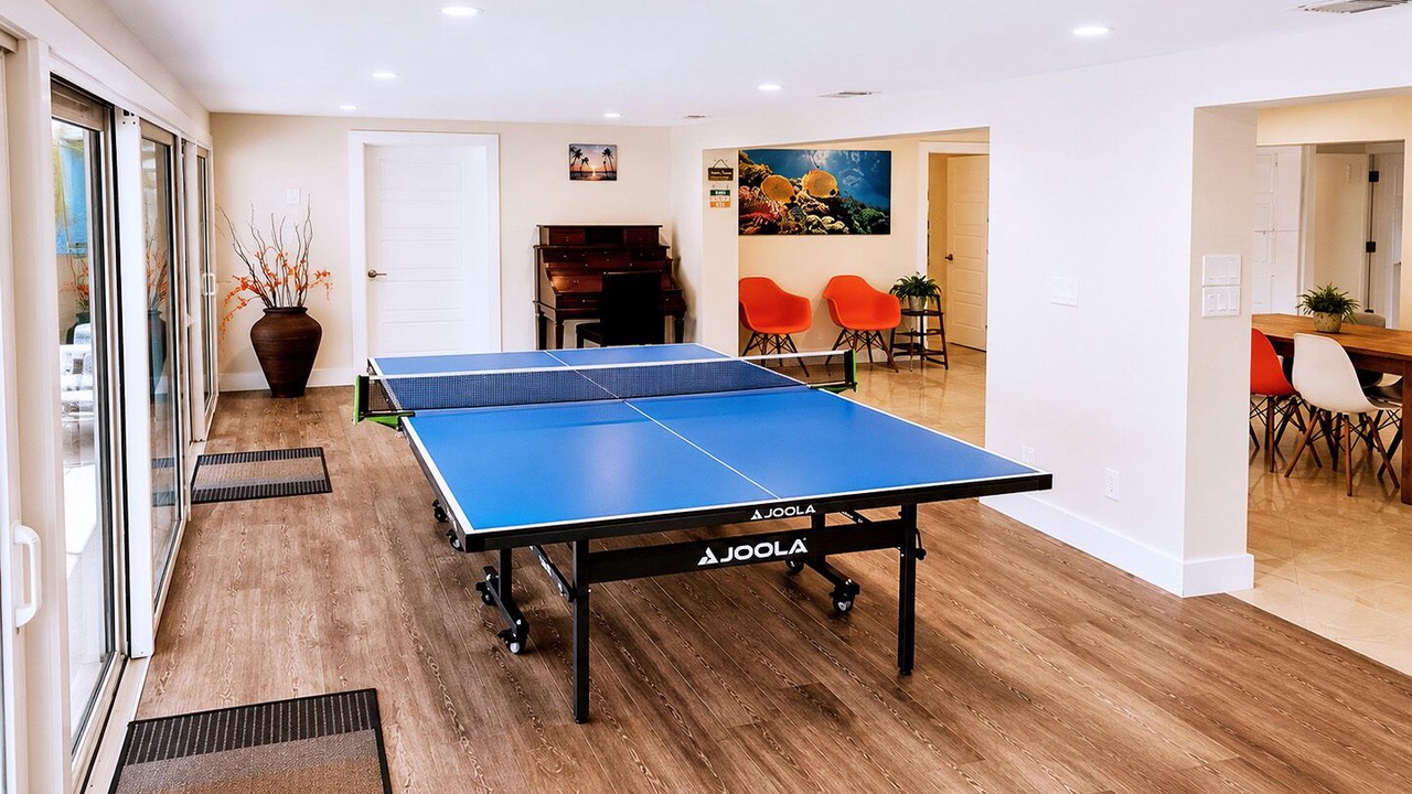 Photo of Bedroom in Hollywood Lakes