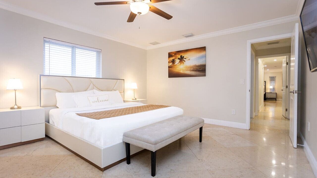 Photo of Bedroom in South Lake