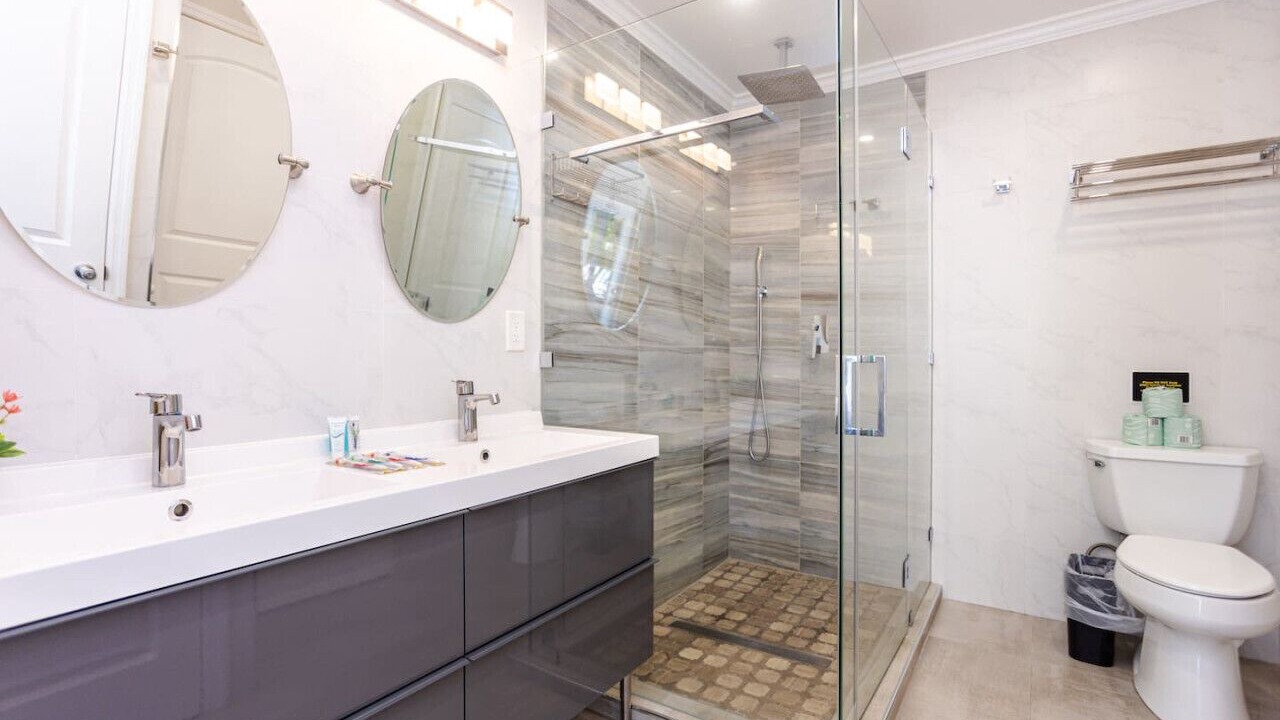 Photo of Bathroom in South Lake