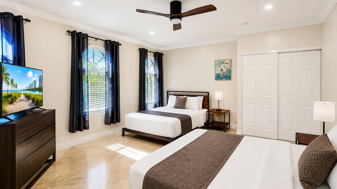 Photo of Bedroom in South Lake