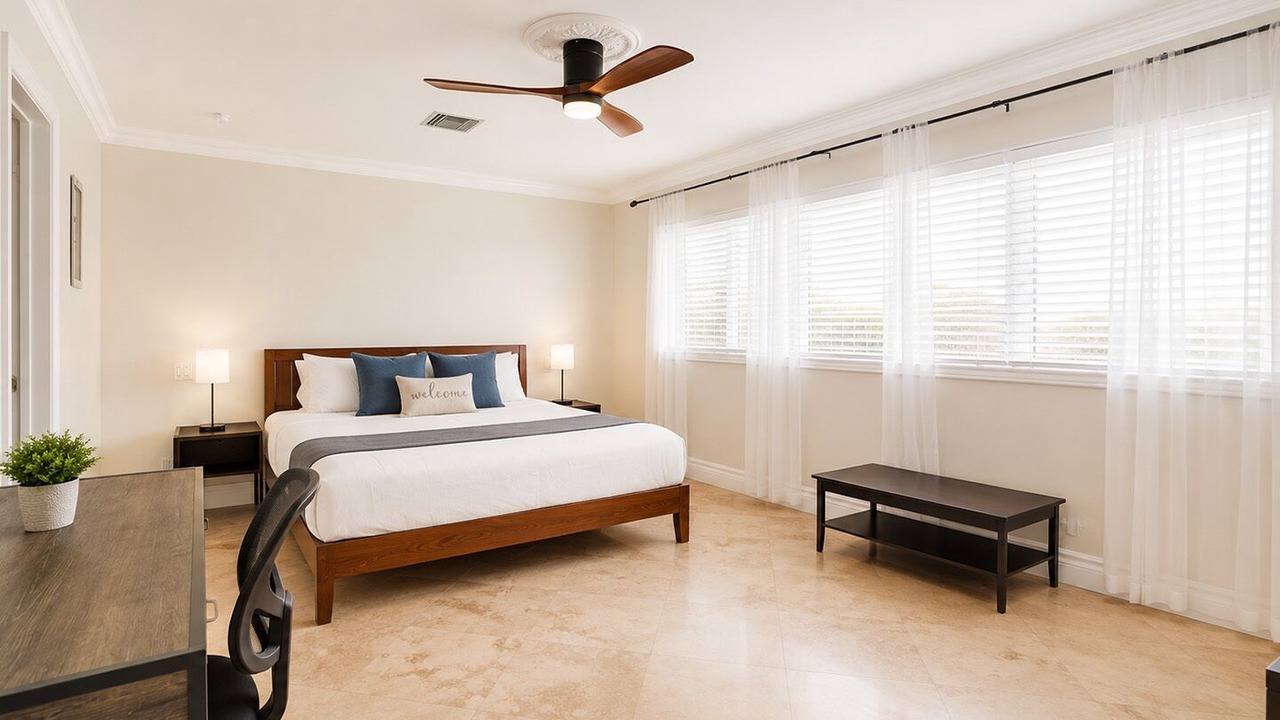 Photo of Bedroom in South Lake