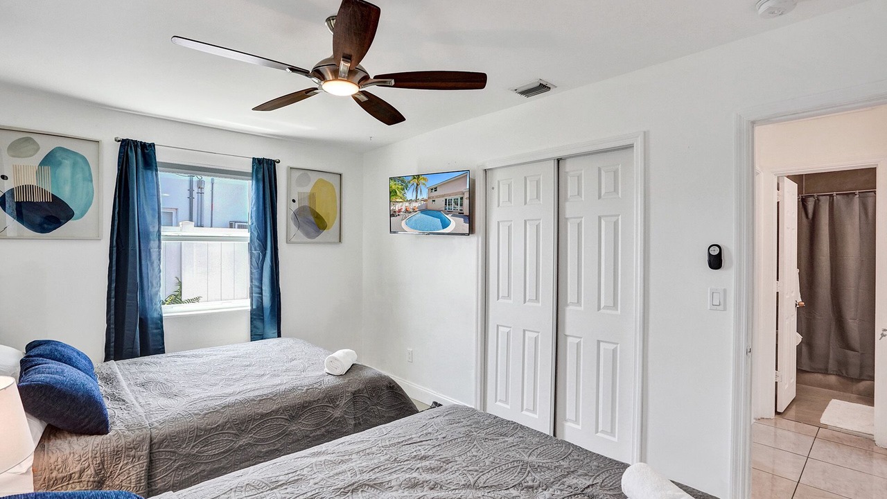 Photo of Bedroom in Hallandale Beach
