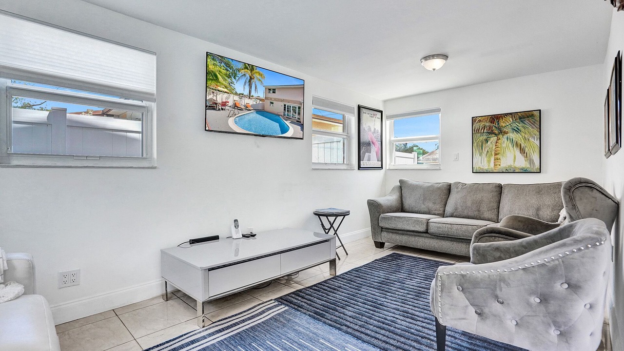 Photo of Livingroom in Hallandale Beach