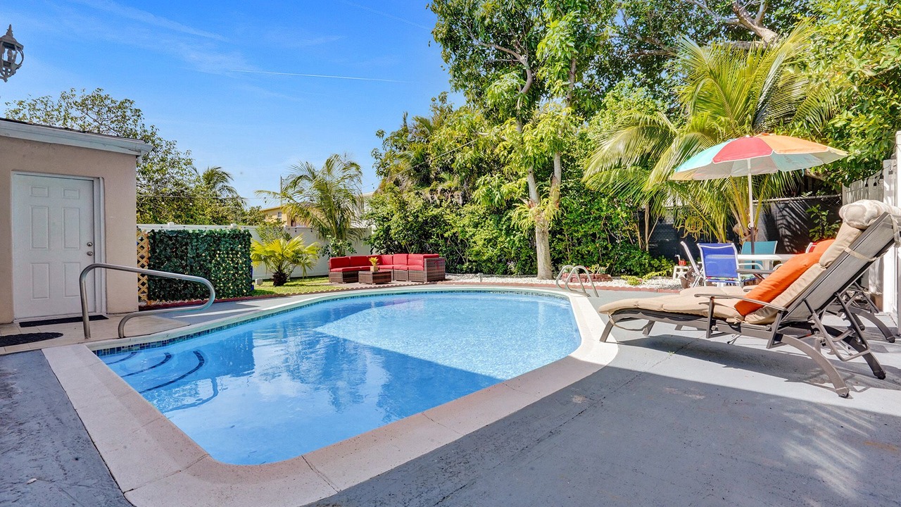 Photo of Outdoor in Hallandale Beach