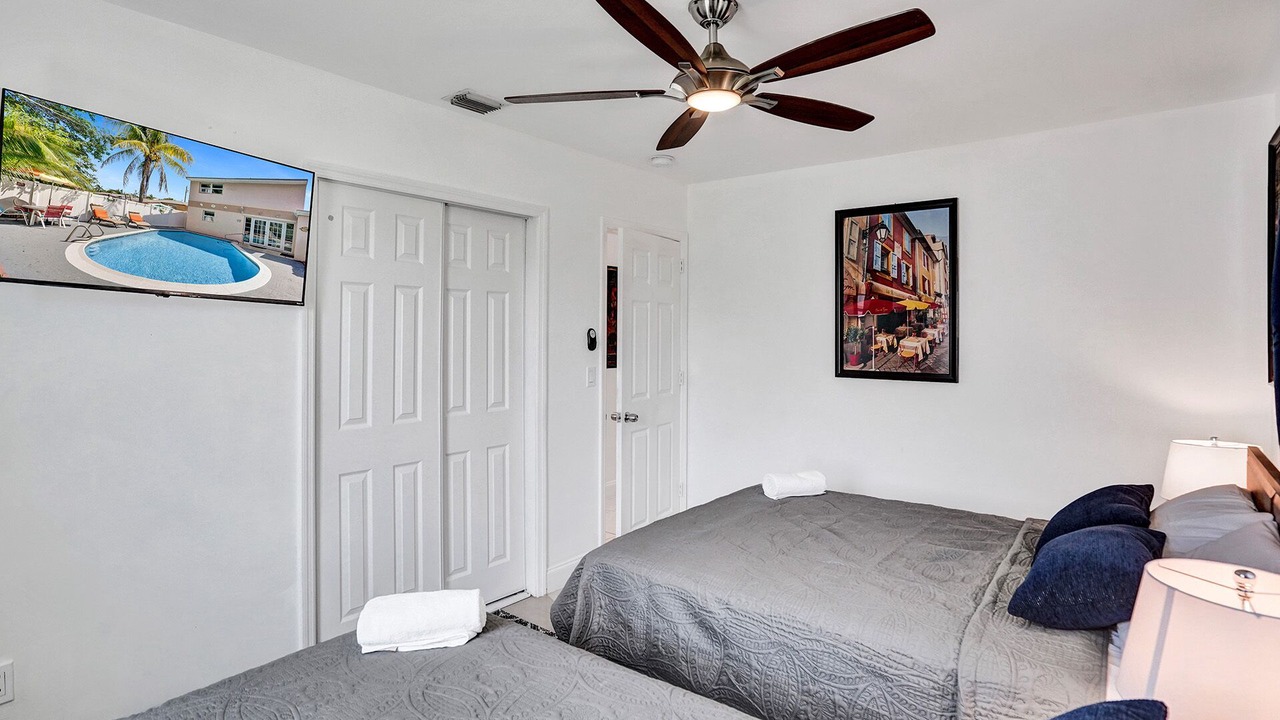 Photo of Bedroom in Hallandale Beach