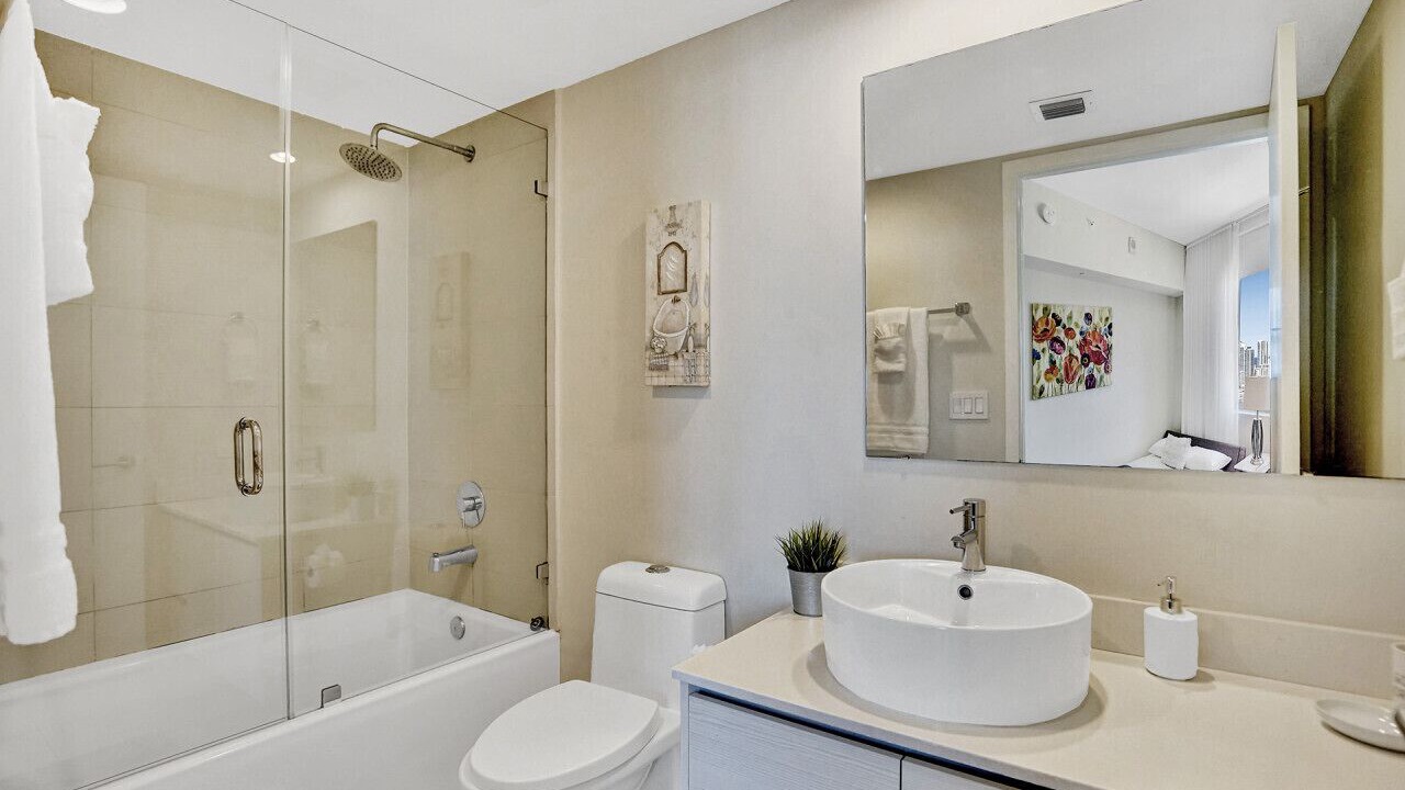Photo of Bathroom in Hallandale Beach