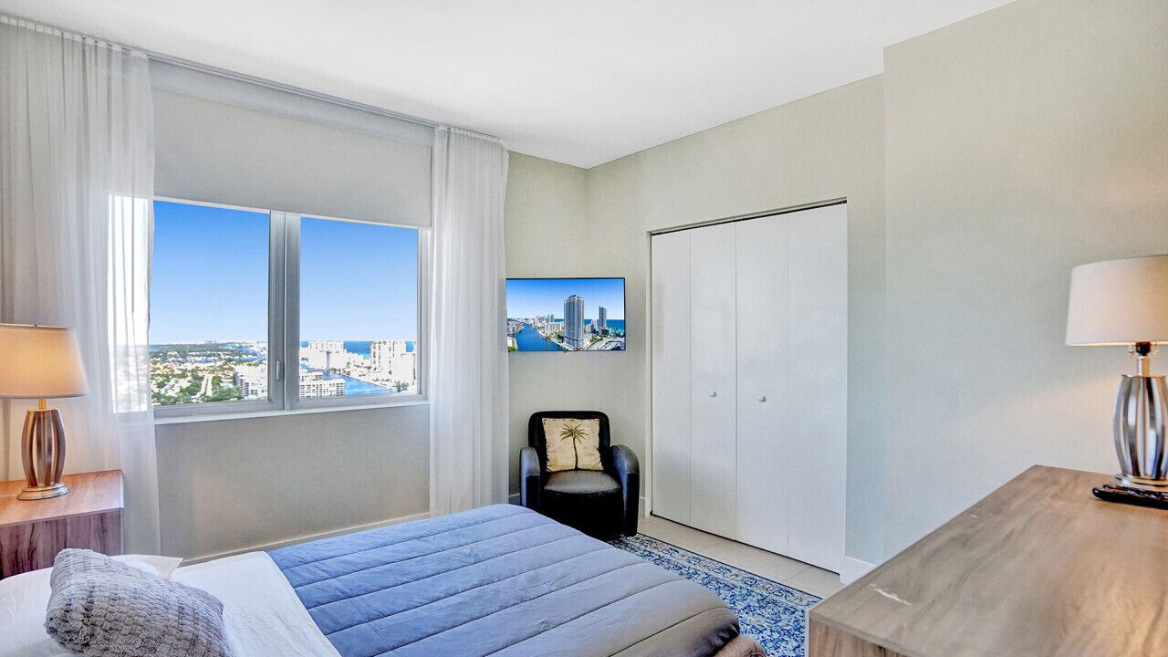 Photo of Bedroom in Hallandale Beach