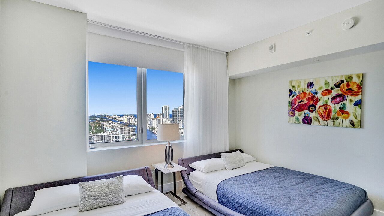 Photo of Bedroom in Hallandale Beach