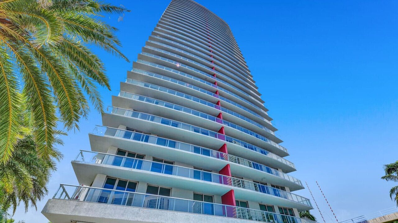 Photo of Outdoor in Hallandale Beach