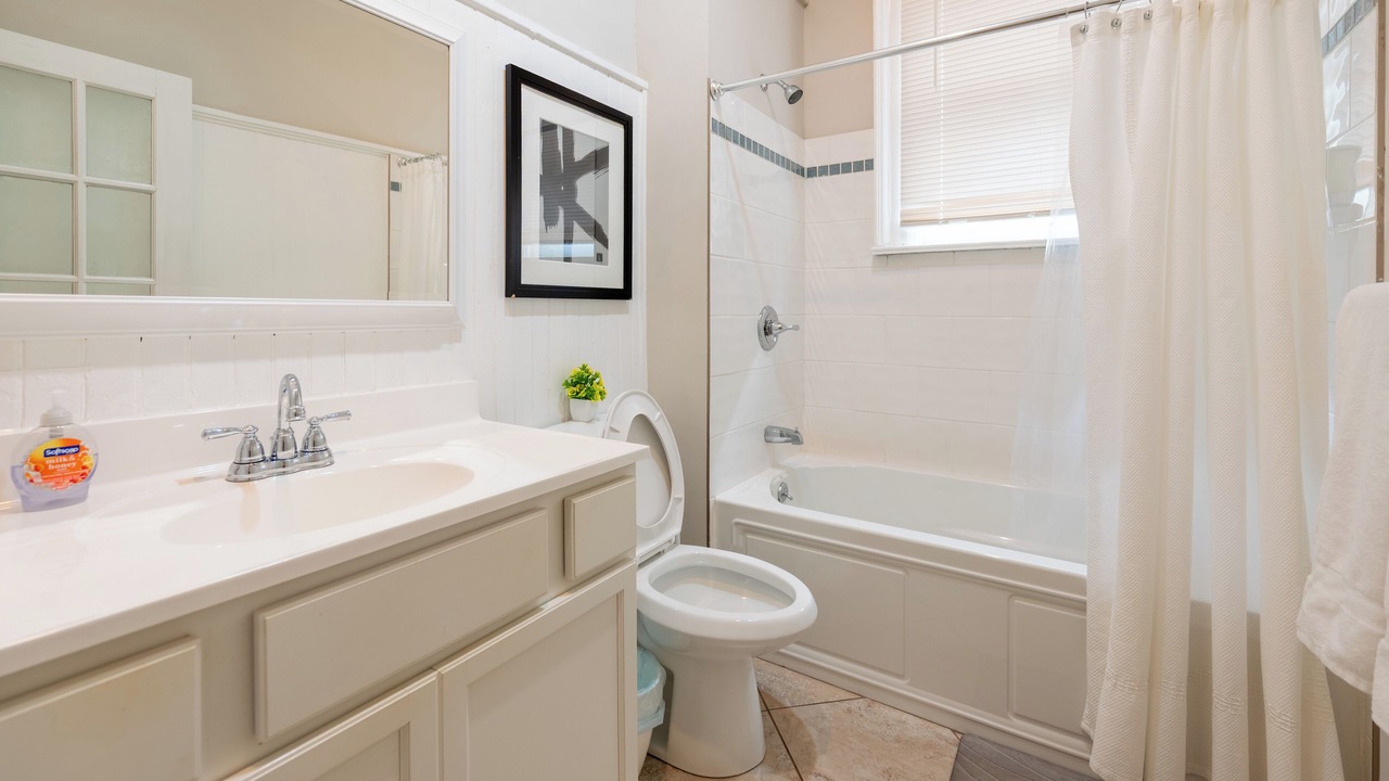 Photo of Bathroom in Albany