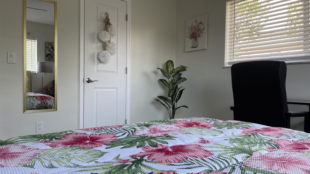 Photo of Bedroom in North Andrews Gardens