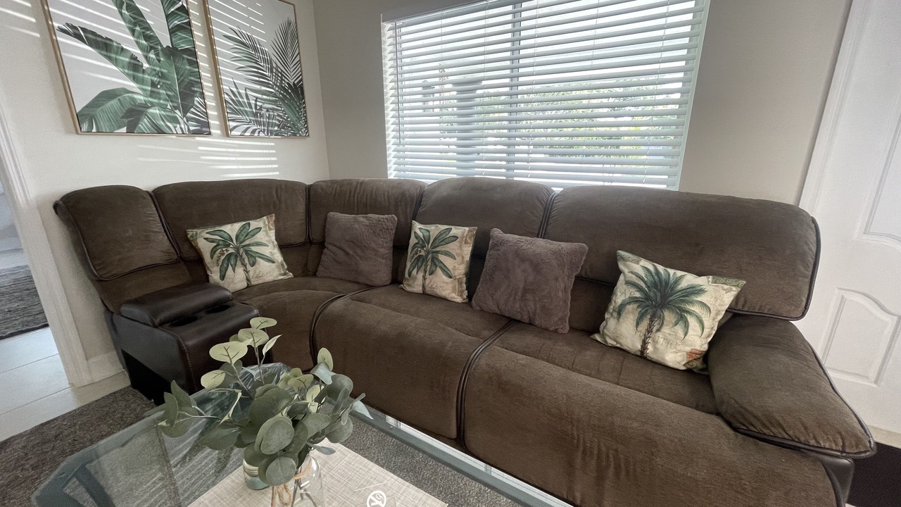 Photo of Livingroom in North Andrews Gardens