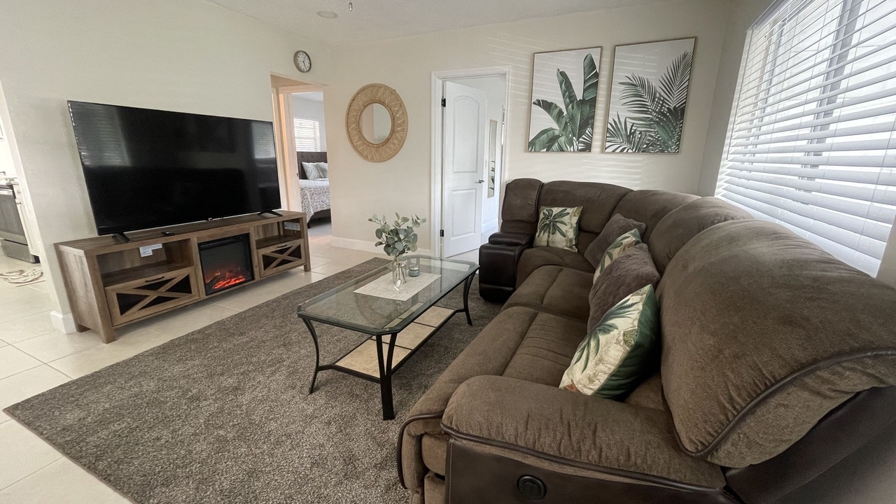 Photo of Livingroom in North Andrews Gardens
