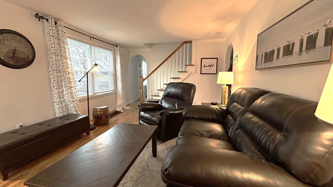 Photo of Livingroom in New Hartford